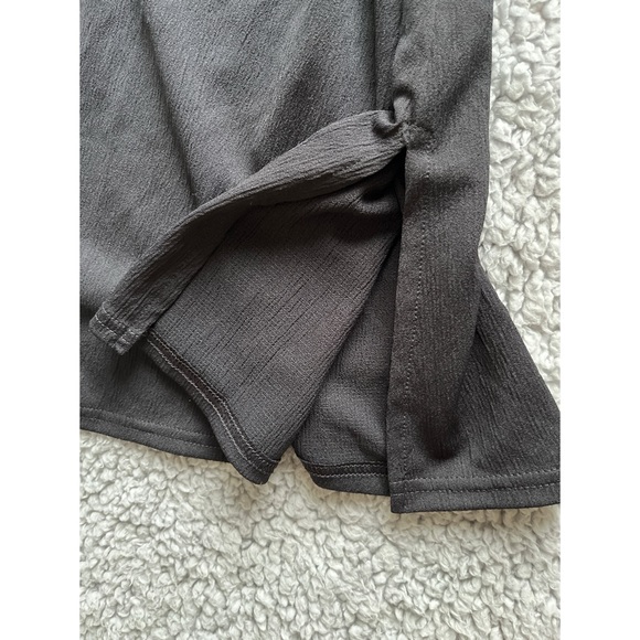 Croft & Barrow Women’s Medium Sleeveless Black Crinkle Tunic Tank Top. - Picture 4 of 6